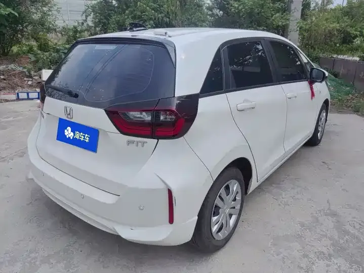 Fit 2021 1.5L CVT Tide Edition 3