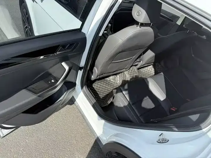 T-ROC 2022 280TSI DSG Front-Wheel Drive Comfort PLUS 8