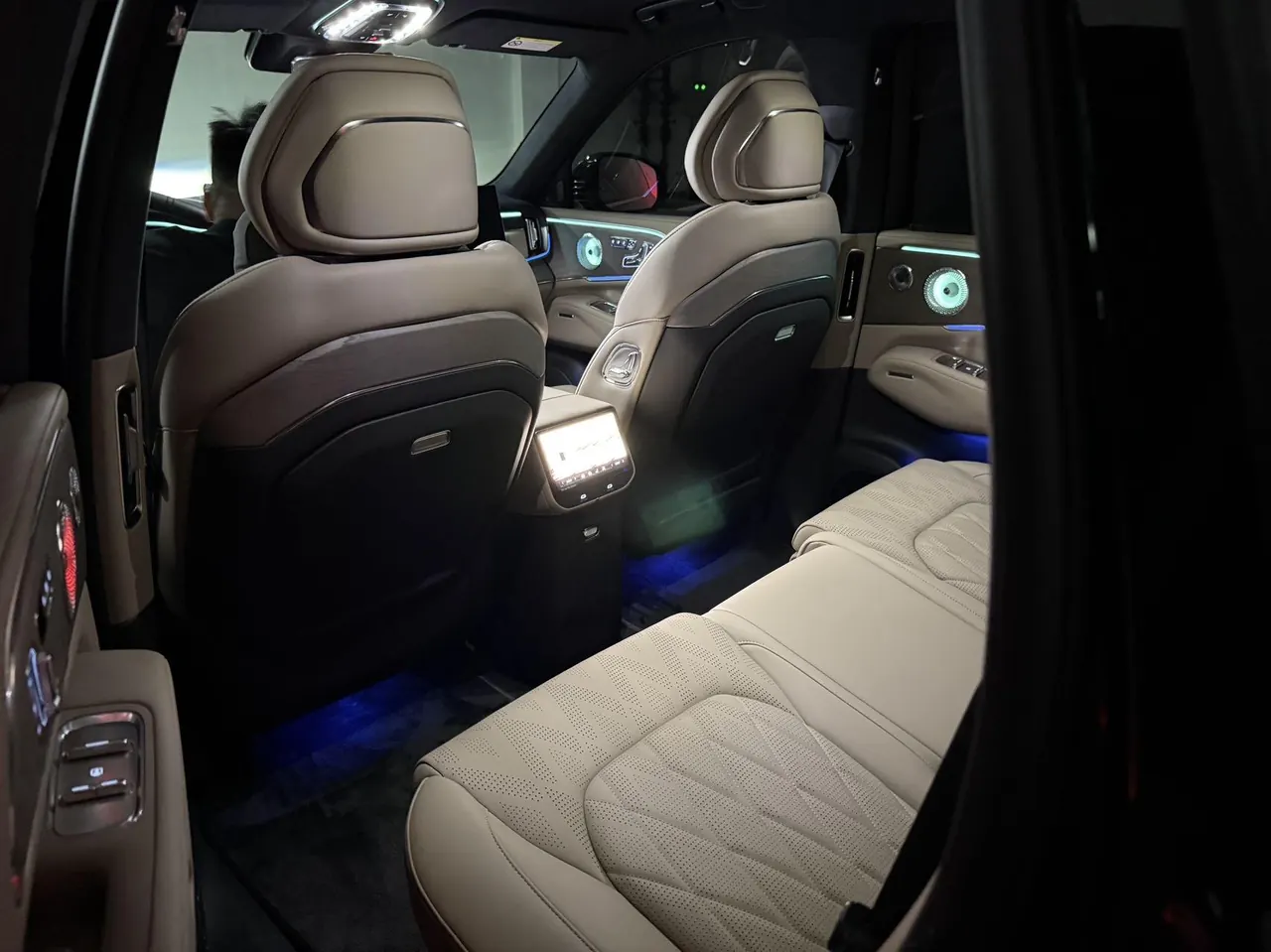 Zeekr 2026 Zeekr 8X 2.0T Ultra Edition 70kWh Automatic 6