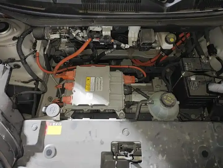 WuLing Plantronics 2023 410km LingBox Premium 10