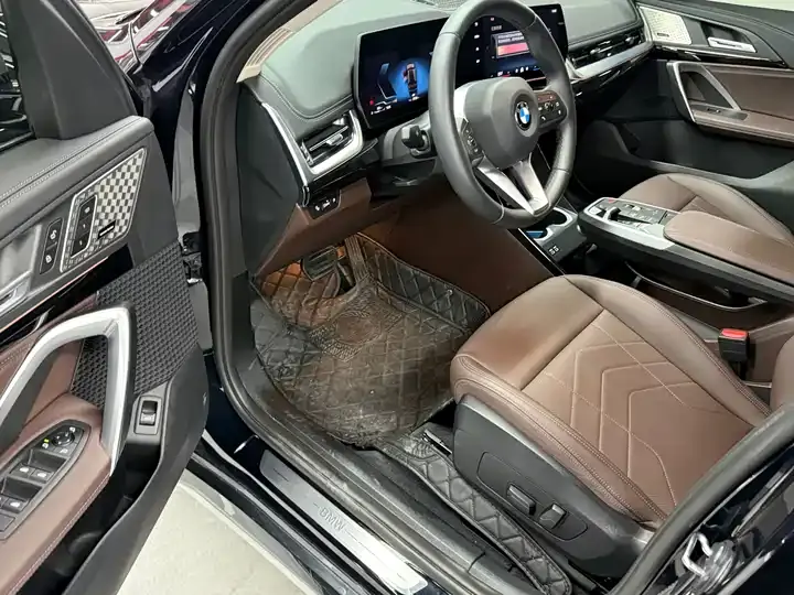 BMW X1 2025 sDrive25Li M Sport Suit 5
