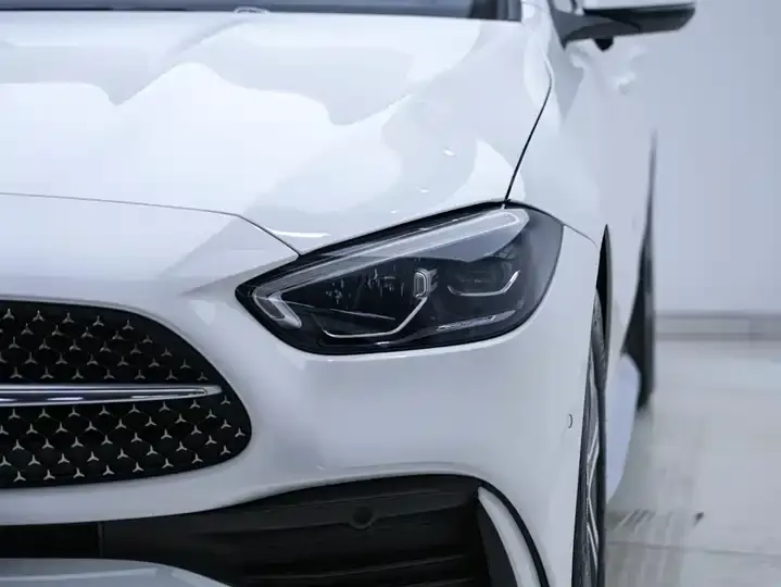 Mercedes Benz Class C 2022 C 200 L Sports Edition 9