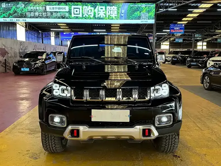 Beijing cross-country BJ40 2023 2.3T automatic four-wheel drive blade hero version extreme 2
