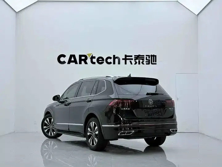 Tiguan L 2022 380TSI automatic four-wheel drive R-Line Yuexiang Edition 7 seats 6