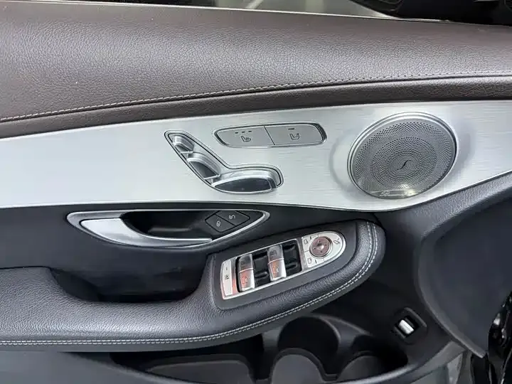Mercedes Benz GLC 2022 GLC 260 L 4MATIC Dynamic 6