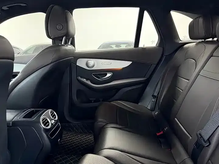 Mercedes Benz GLC 2022 GLC 260 L 4MATIC Dynamic 8