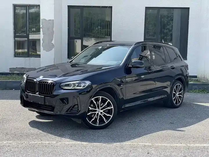BMW X3 2022 xDrive30i Leading M Obsidian Night Suit - View 1