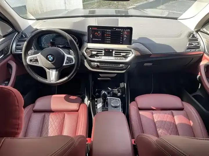 BMW X3 2022 xDrive30i Leading M Obsidian Night Suit 5