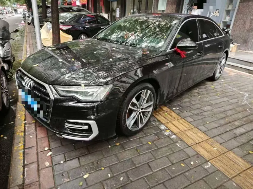 Audi 2024 A6L 2.0TFSI 40TFSI Deluxe Dynamic Automatic - View 1