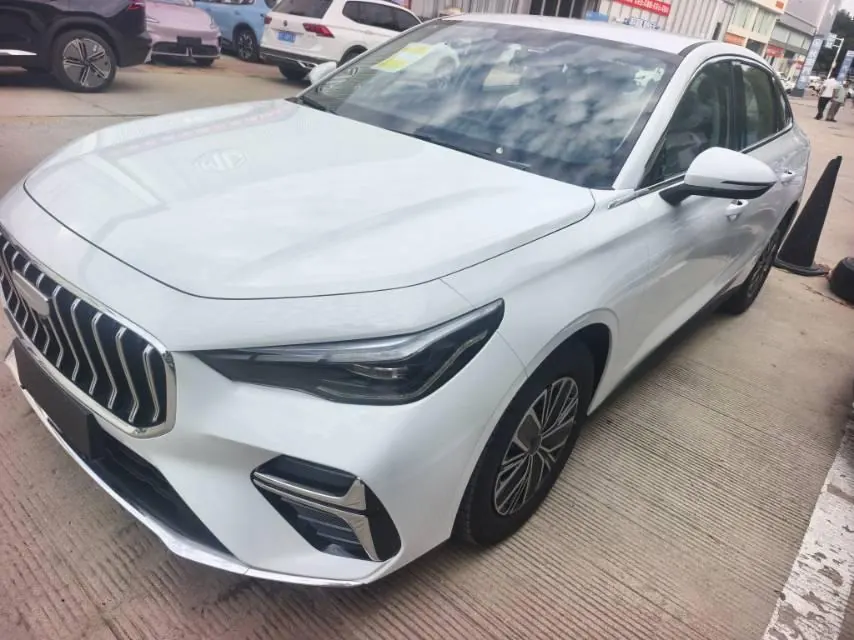 Geely 2026 Emgrand-sedan 1.5 stepless luxury automatic transmission - View 1