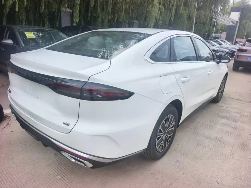 Geely 2026 Emgrand-sedan 1.5 stepless luxury automatic transmission 4