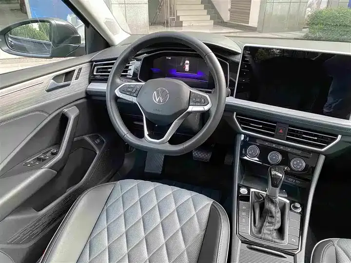 Sagittarius 2024 300TSI DSG Exceed Edition 9