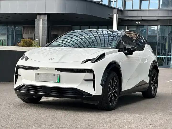 Открыть галерею: Zeekr X 2023 rear drive YOU version 4 seats