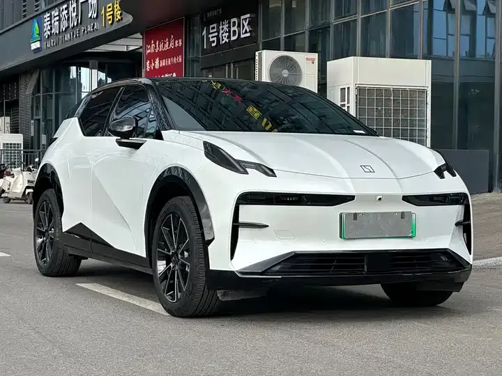 Zeekr X 2023 rear drive YOU version 4 seats 3