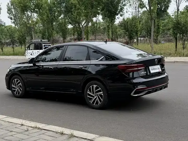 Langyi 2023 1.5L Auto Star 5 Million Edition 6