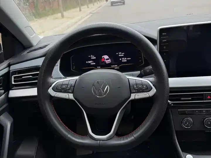 Langyi 2023 1.5L Auto Star 5 Million Edition 8