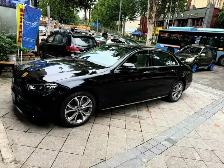 Mercedes Benz E-Class 2021 E 300 L Luxury Model 3