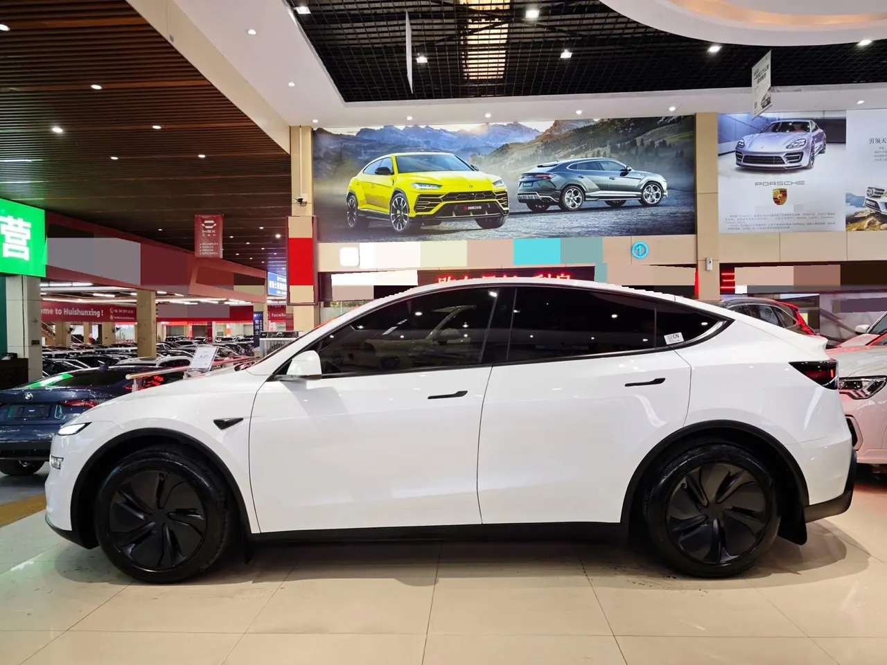 Tesla 2025 Model Y rear-wheel drive version automatic transmission 8