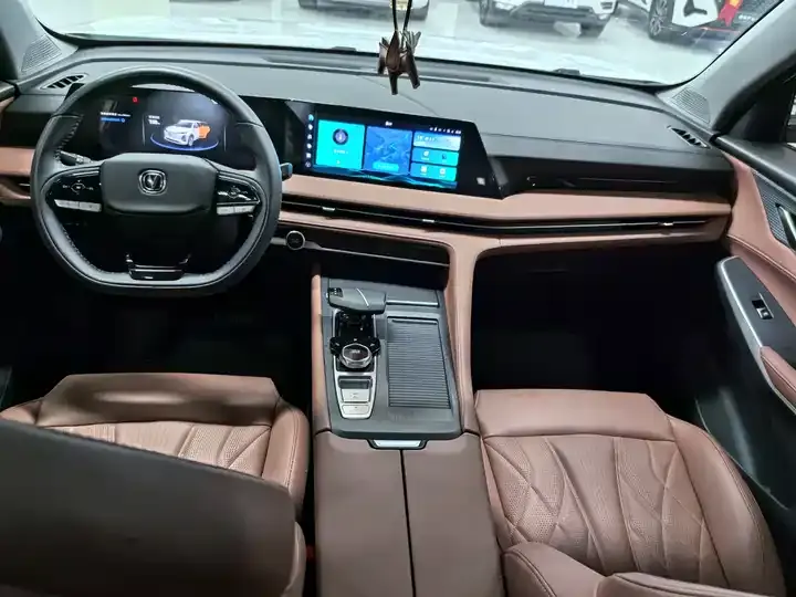 ChangAn CS75PLUS 2024 3rd Generation Champion Edition 1.5T Smart Driving Model 8