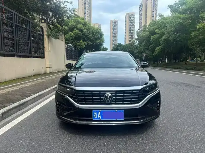 Passat 2023 facelift 330TSI Elite Edition 2