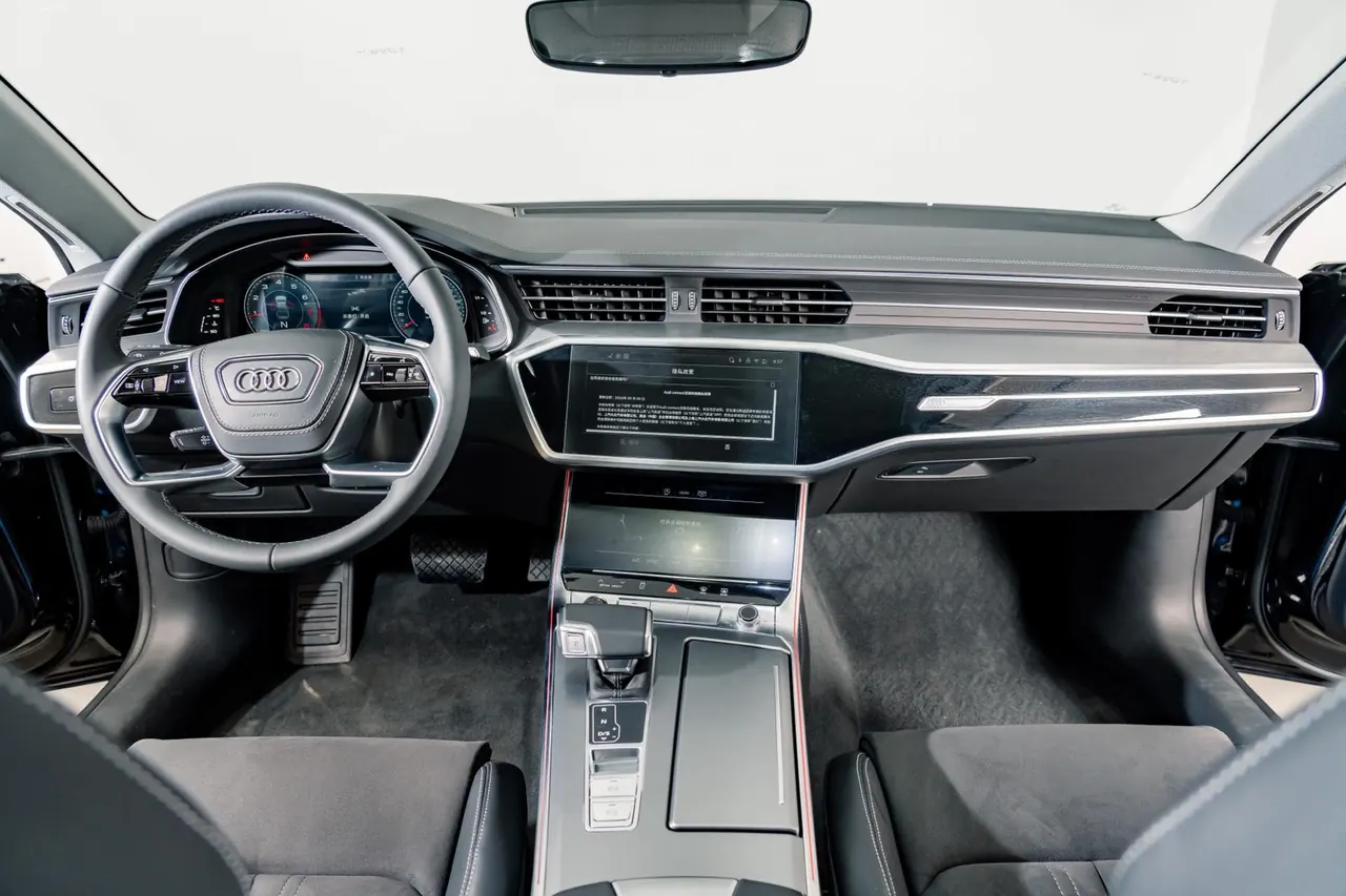 Audi 2024 A7L 2.0TFSI 45TFSI Luxury Automatic 6