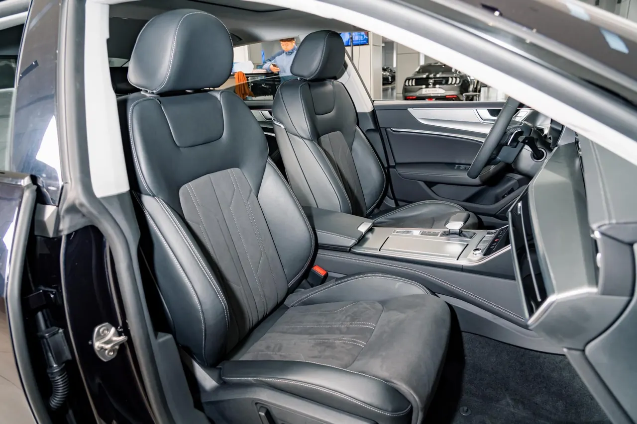 Audi 2024 A7L 2.0TFSI 45TFSI Luxury Automatic 7