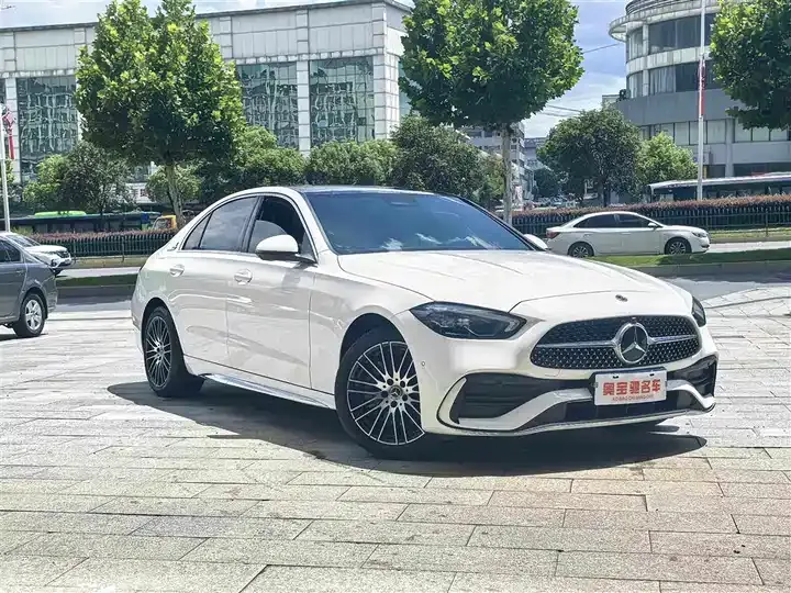 Mercedes Benz C- Class 2025 model C 260 L Sport Edition 3