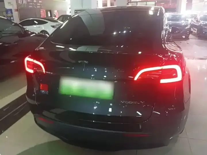 Model Y 2024 rear-wheel drive version 6