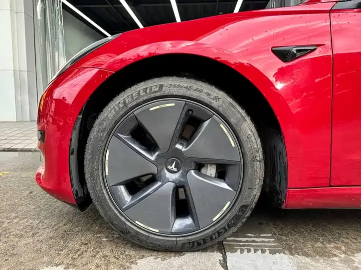 2022 Model 3 Rear-Wheel Drive Version 11