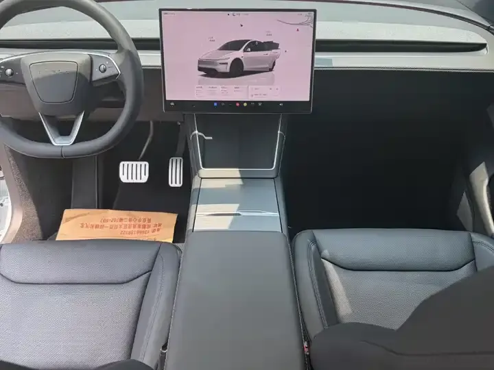 Model Y 2026 rear-wheel drive version 6