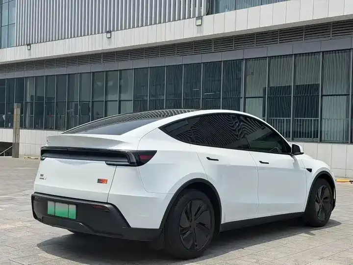 Model Y 2026 rear-wheel drive version 9