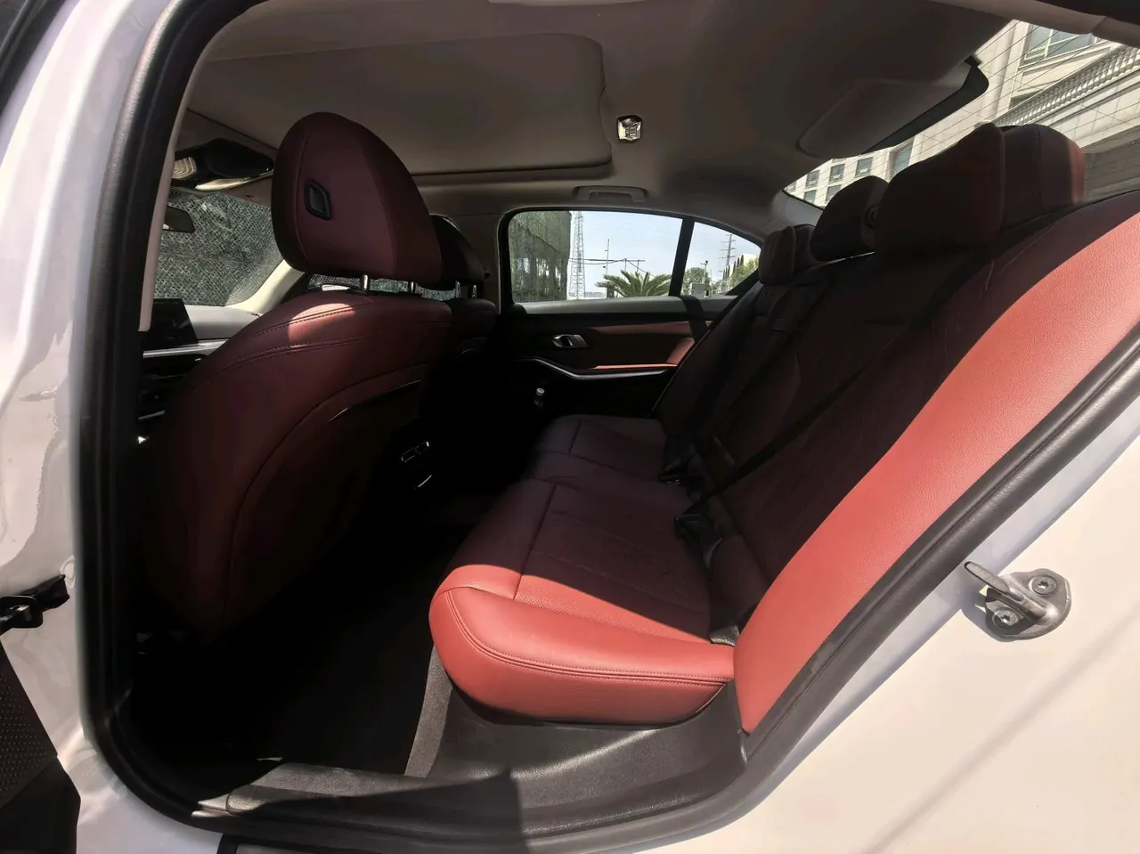 BMW 2025 i3 eDrive 40 L obsidian night suit automatic gear 4