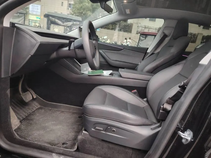 Tesla 2024 Model Y rear-wheel drive version automatic transmission 2