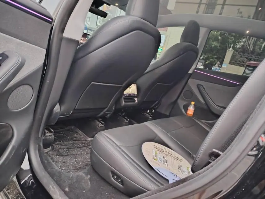 Tesla 2024 Model Y rear-wheel drive version automatic transmission 3