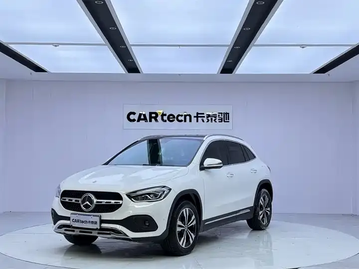 Mercedes Benz GLA 2020 GLA 200 - View 1