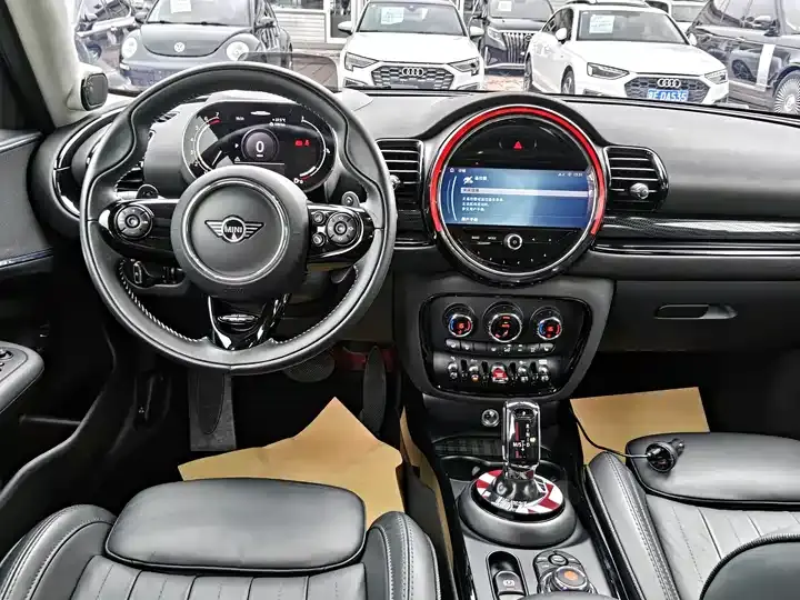 MINI CLUBMAN 2021 2.0T COOPER S 9