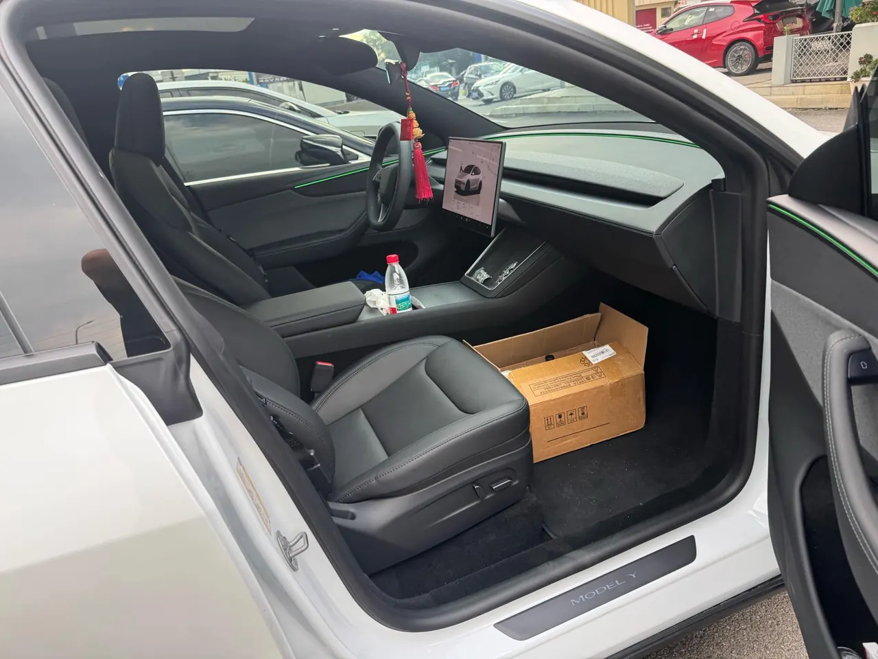 Tesla 2026 Model Y Long Range Rear-Wheel-Drive Automatic 5