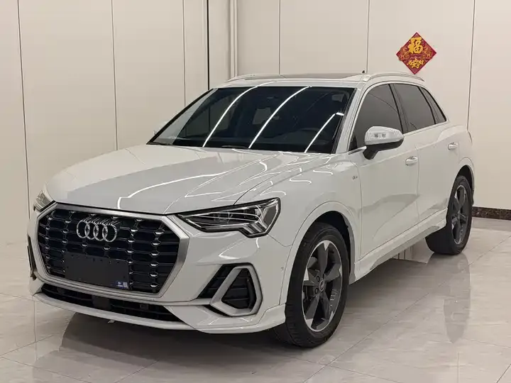 Audi Q3 2022 35 TFSI Fashion Dynamic - View 1