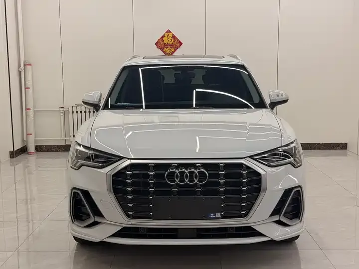 Audi Q3 2022 35 TFSI Fashion Dynamic 2