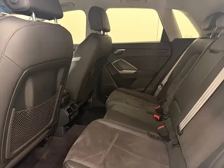 Audi Q3 2022 35 TFSI Fashion Dynamic 8