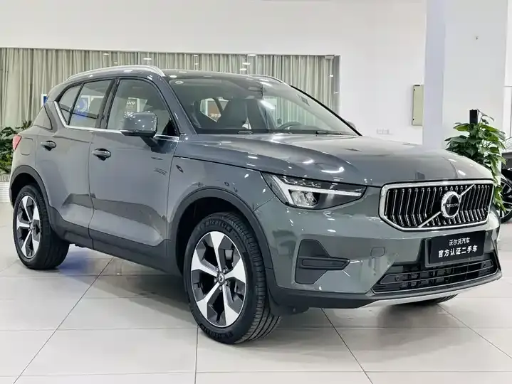 Volvo XC40 2026 B4 4WD Zhiyuan Deluxe Edition 3