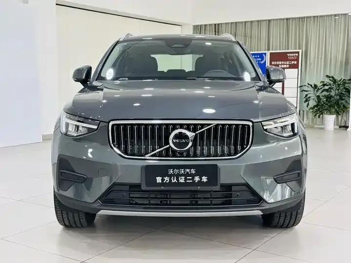 Volvo XC40 2026 B4 4WD Zhiyuan Deluxe Edition 4