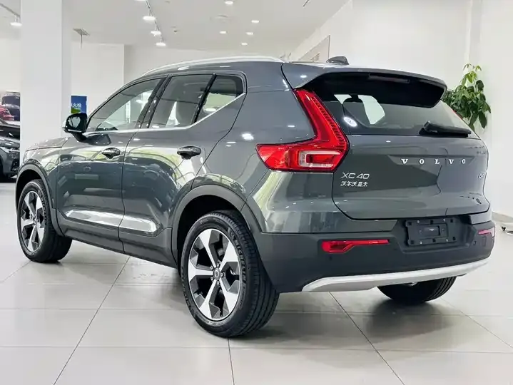 Volvo XC40 2026 B4 4WD Zhiyuan Deluxe Edition 6