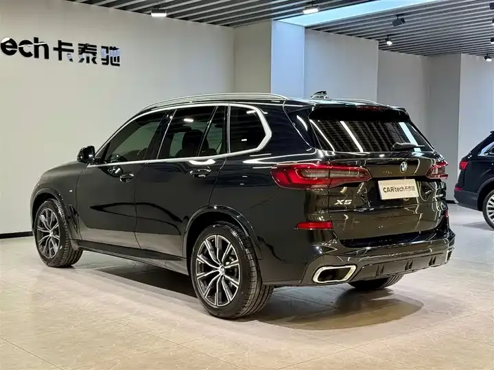 BMW X5 (Imported) 2021 xDrive30i M Sports Suit 6