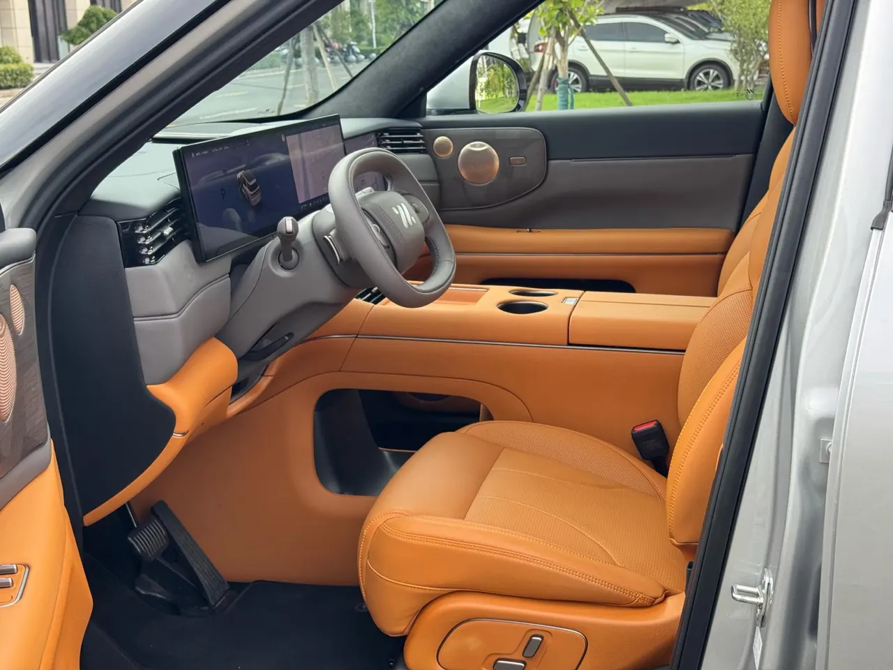 IM 2026 IM LS8 52 Max Luxury Six-seat Automatic Gear 5