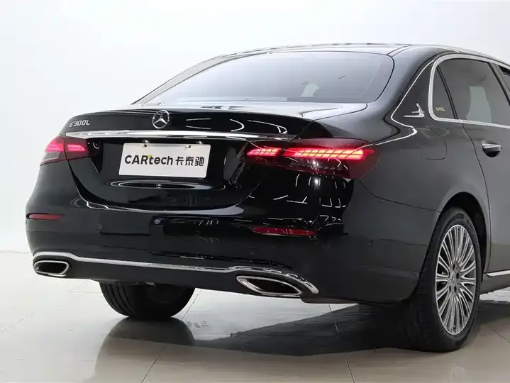 Mercedes Benz E Class 2022 E 300 L Luxury Model 8