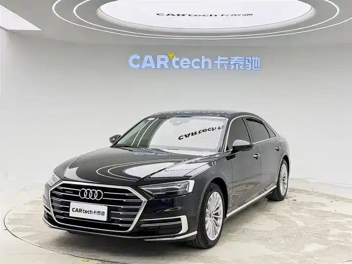Открыть галерею: Audi A8 2021 A8L 50 TFSI quattro Comfort