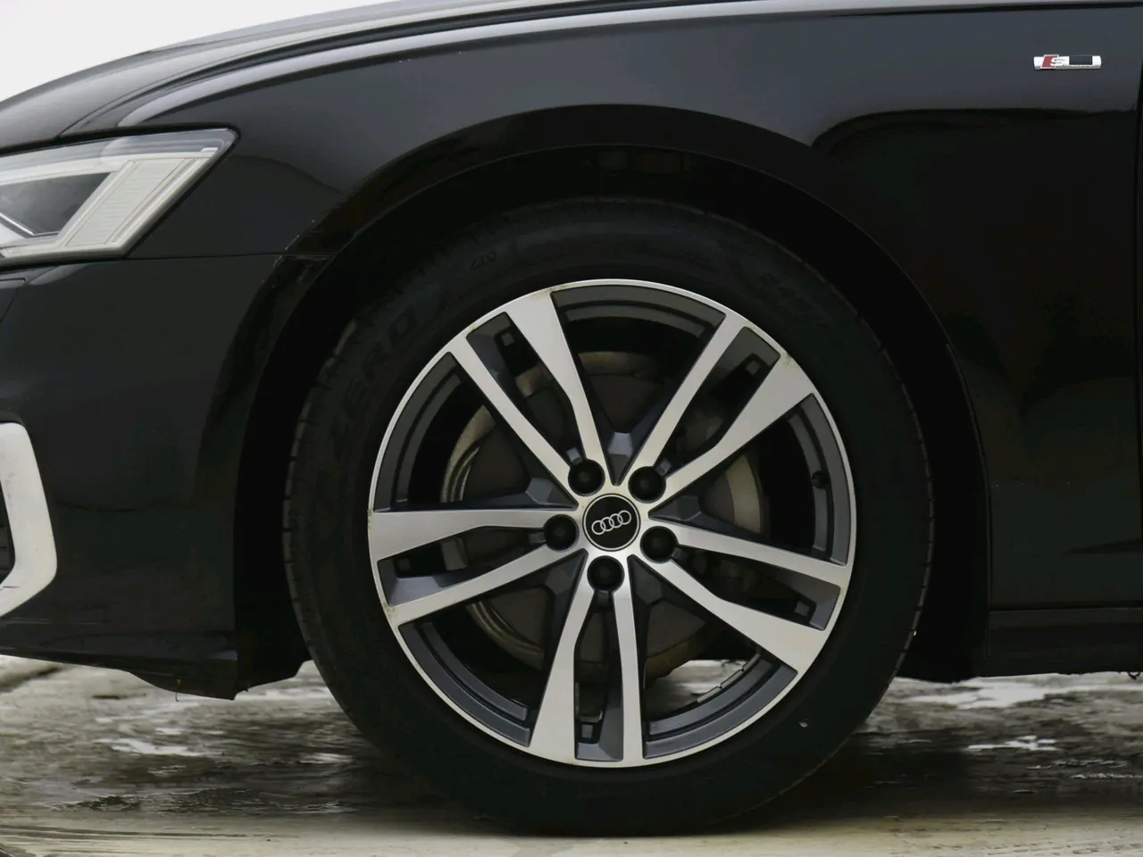 Audi 2023 A6L 2.0TFSI 40TFSI Deluxe Dynamic Automatic 12