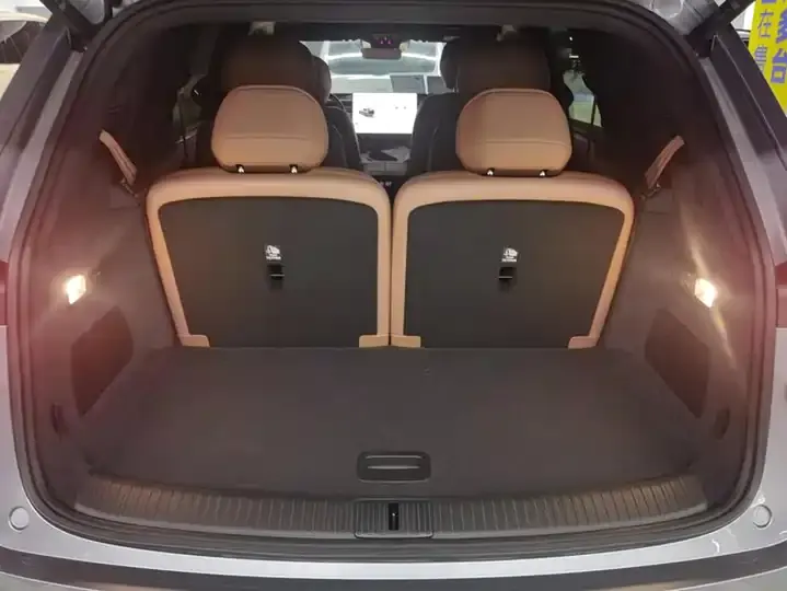 ONVO L90 2025 Pro 6-seat Edition 4