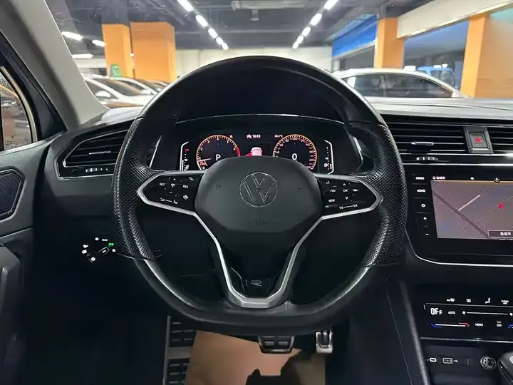 Tiguan X 2021 330TSI Two-Drive Overdrive Edition 10